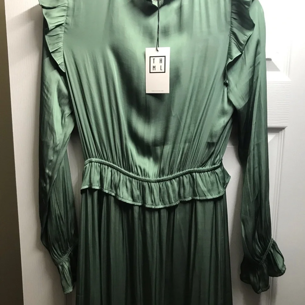 NWT Vici boho maxi dress satin - Picture 4 of 6
